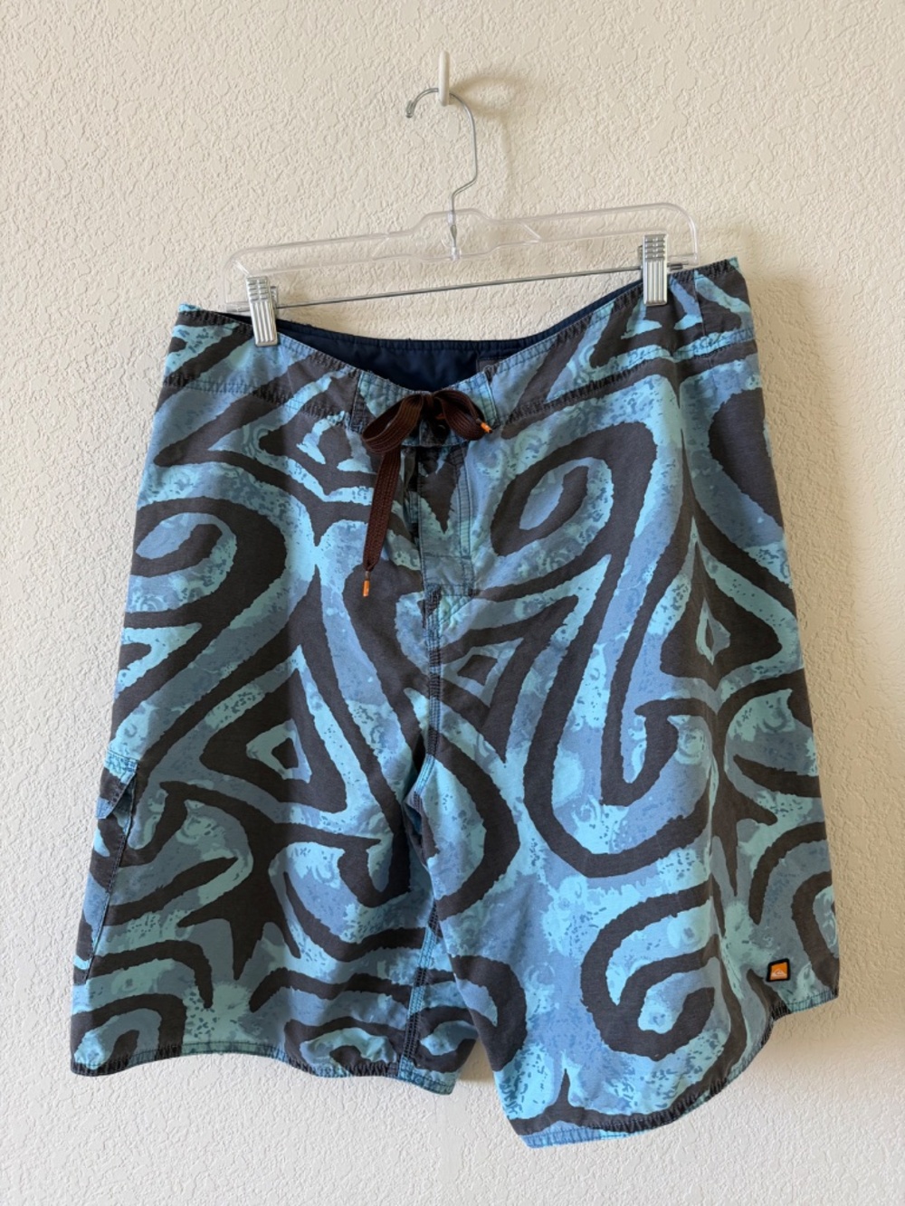 Men's Quiksilver Board/Walk Shorts waist 36-inches.
